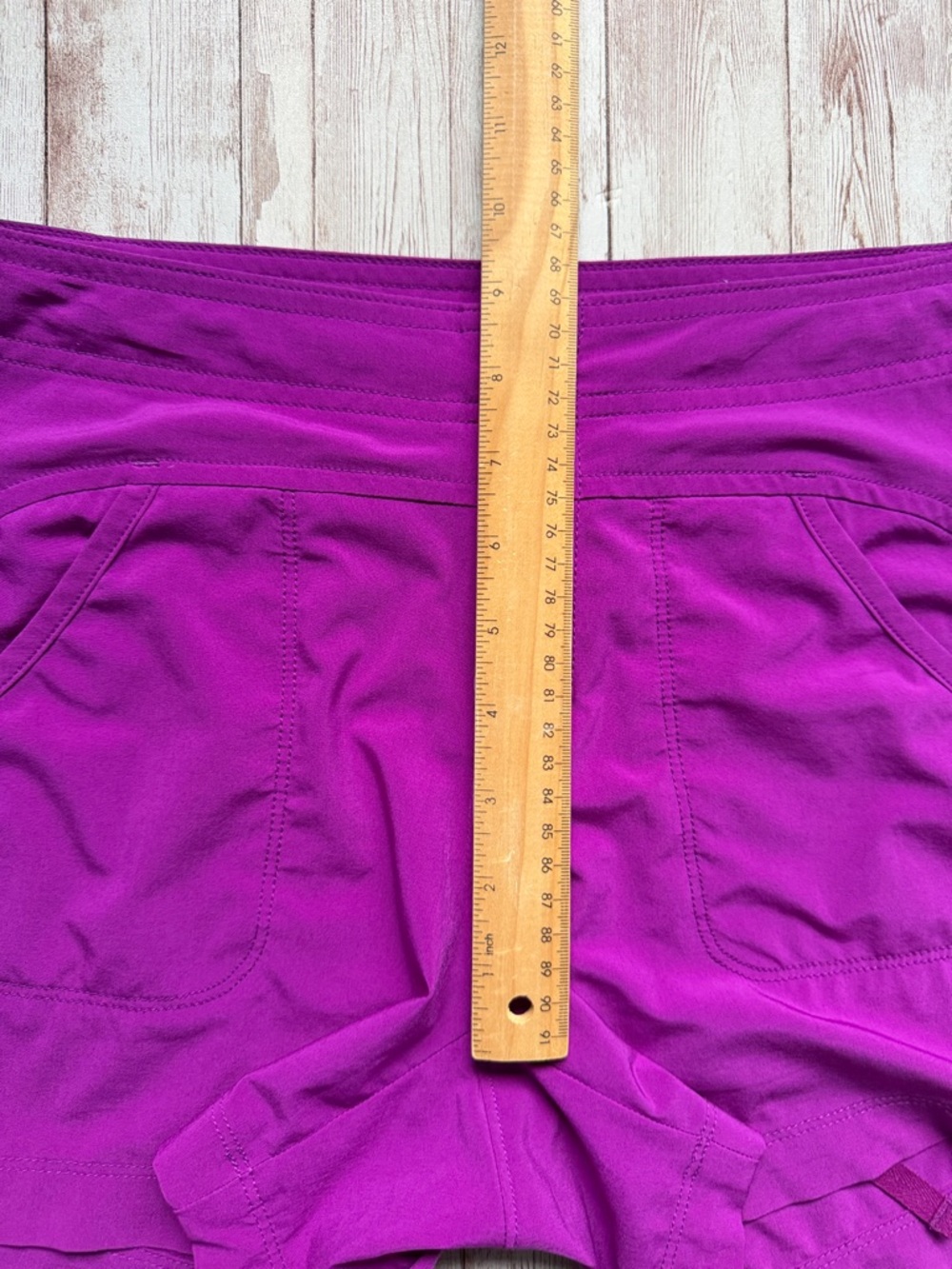Athleta Costa Shorts sz 6 Purple Fuchsia Lightweight Outdoor Swim Athletic - Picture 12 of 13